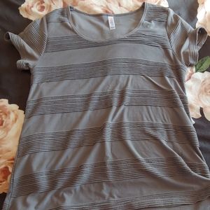 Lularoe classic tee gray